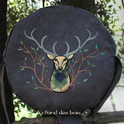 broderie HIBOU BORDEAUX sachousse pour tambour chamanique broderie hibou bordeaux