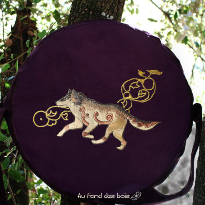 LOUP VIOLET sac housse puur tambour CHAMANIQUE broderie loup celtique violet