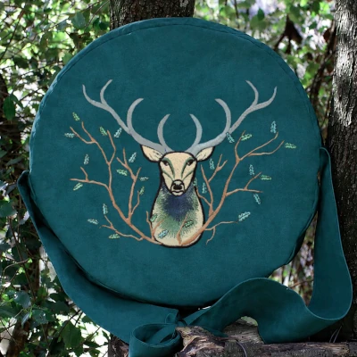 broderie HIBOU BLEU MARINE Sac pour tambour chamanique en suédine Bleu paon broderie Cerf