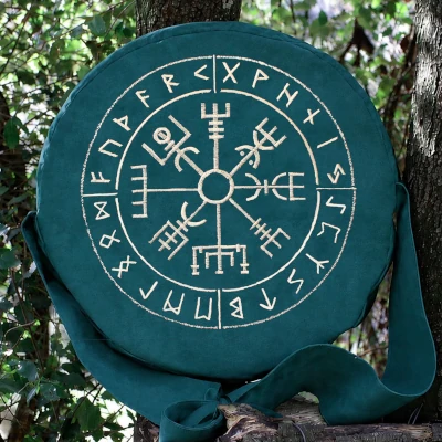 Sac pour tambour chamanique en suédine Bleu paon broderie Vegvisir Sac pour tambour chamanique en suédine Bleu paon broderie Vegvisir